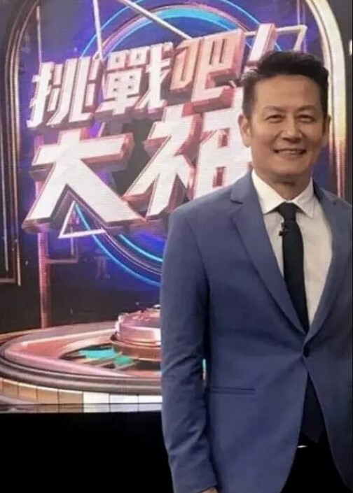 清纯娇小萝莉学生妹 为了金钱被金主包养甘愿做个小母狗 身体被金主肆意摆弄 - 搖搖樂影片